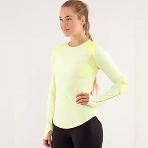 Lululemon Run Ice Queen Long Sleeve Reflective Shirt Size 4